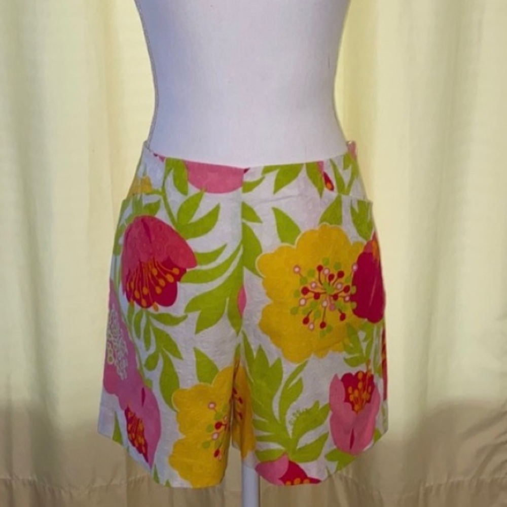 Lilly Pulitzer shorts - Picture 1 of 3